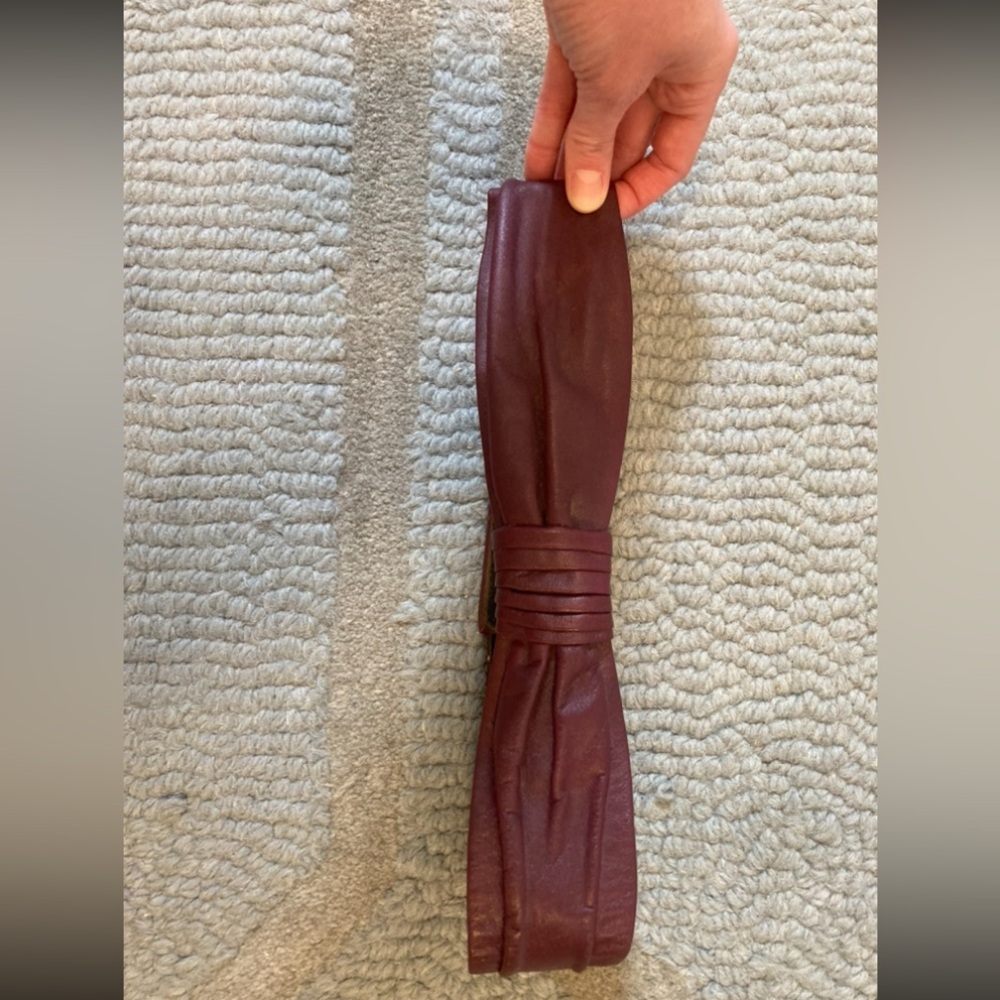 Liz Claiborne Wide Leather Bow/Knot Belt in Deep Burgundy
